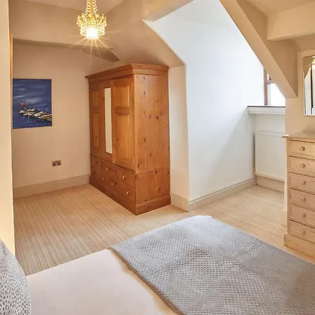 Apartman Host & - The Observatory